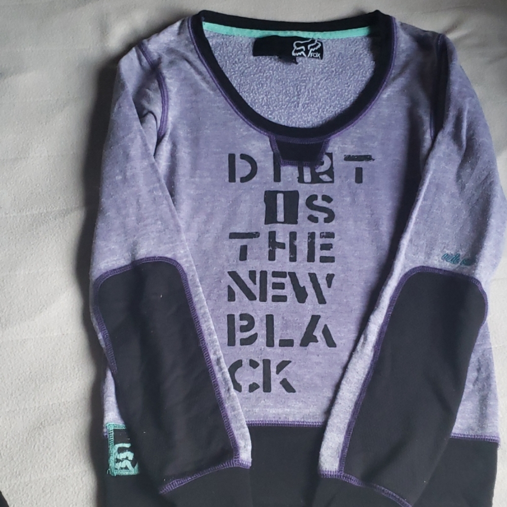 Sweatshirt